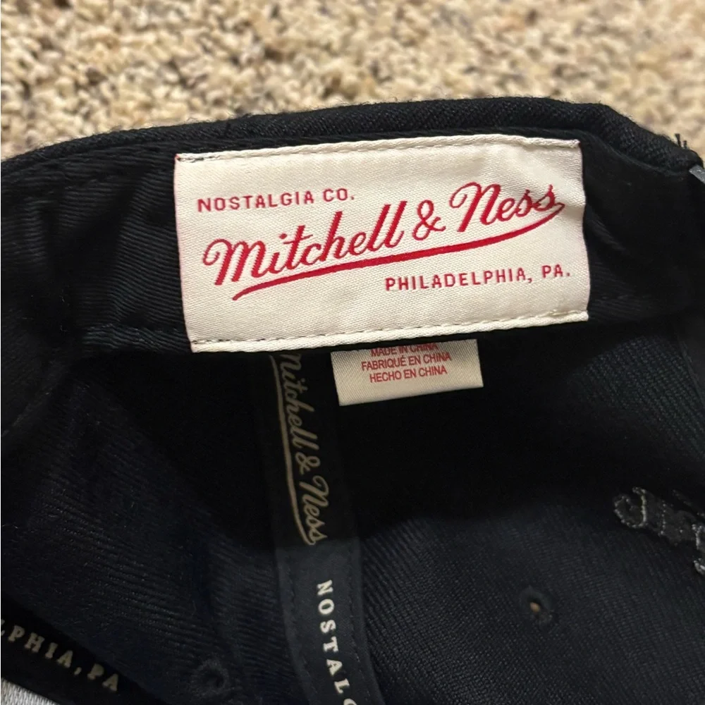 Mitchell & Ness LAFC Los Angeles Football Club Black Gold Adjustable hat NEW - Picture 4 of 5